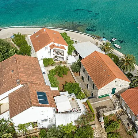 Suda ゲストハウス 3*